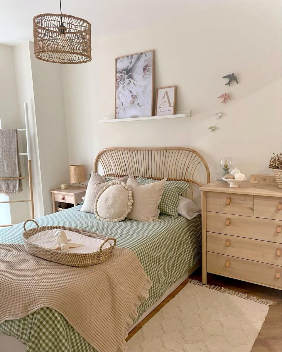 modern neutral cozy  bedroom 20
